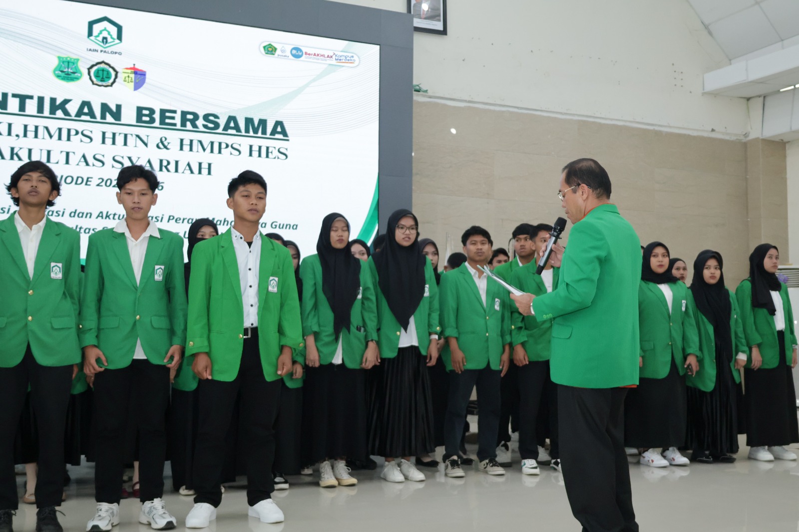 Wakil Rektor III Tekankan Kedisiplinan dan Prestasi pada Pengurus Baru HMPS Fakultas Syariah