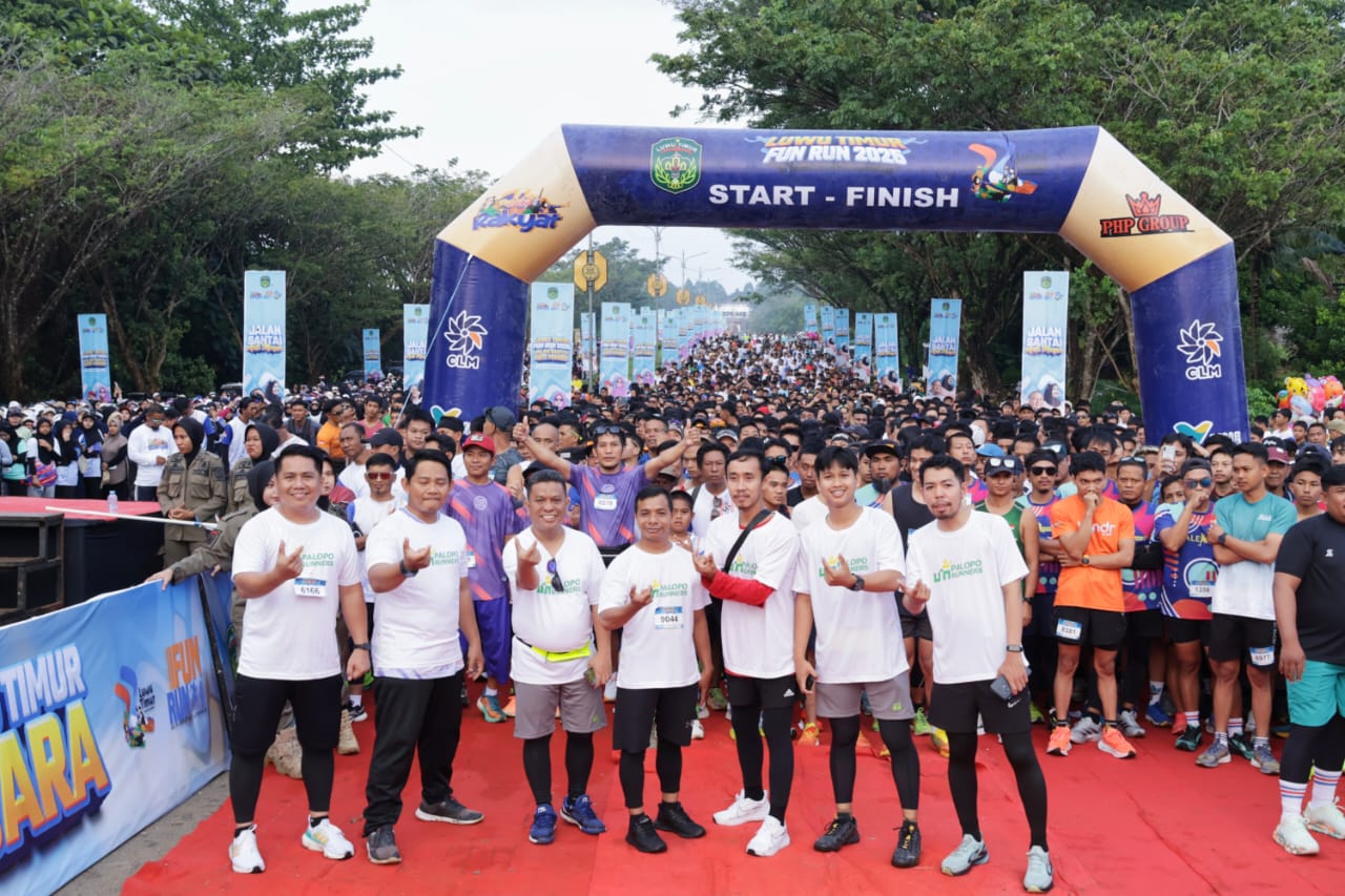 Meriahkan HUT Lutim, UIN Palopo Ikuti Fun Run dan Jalan Santai