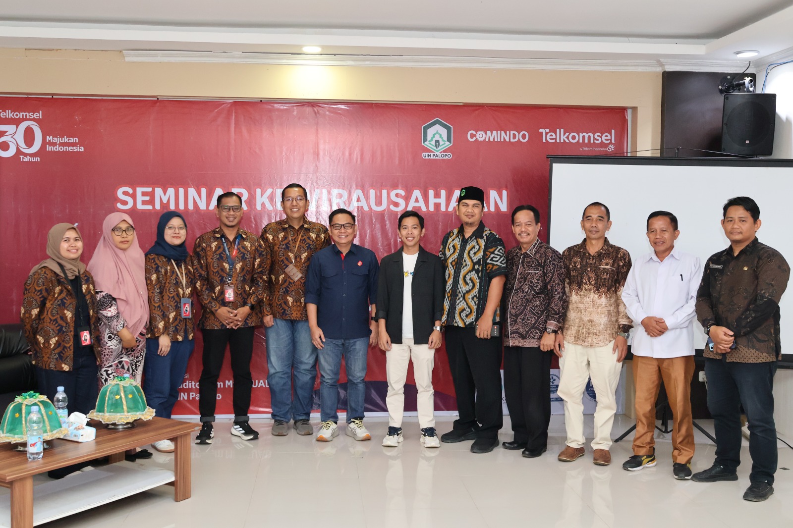 UIN Palopo dan Telkomsel Gelar Seminar Kewirausahaan dan Persiapan Menghadapi Dunia Kerja