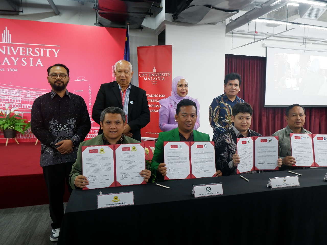 Utus Pembicara Dosen MBS, UIN Palopo Perkuat Kolaborasi Internasional dengan City University Malaysia