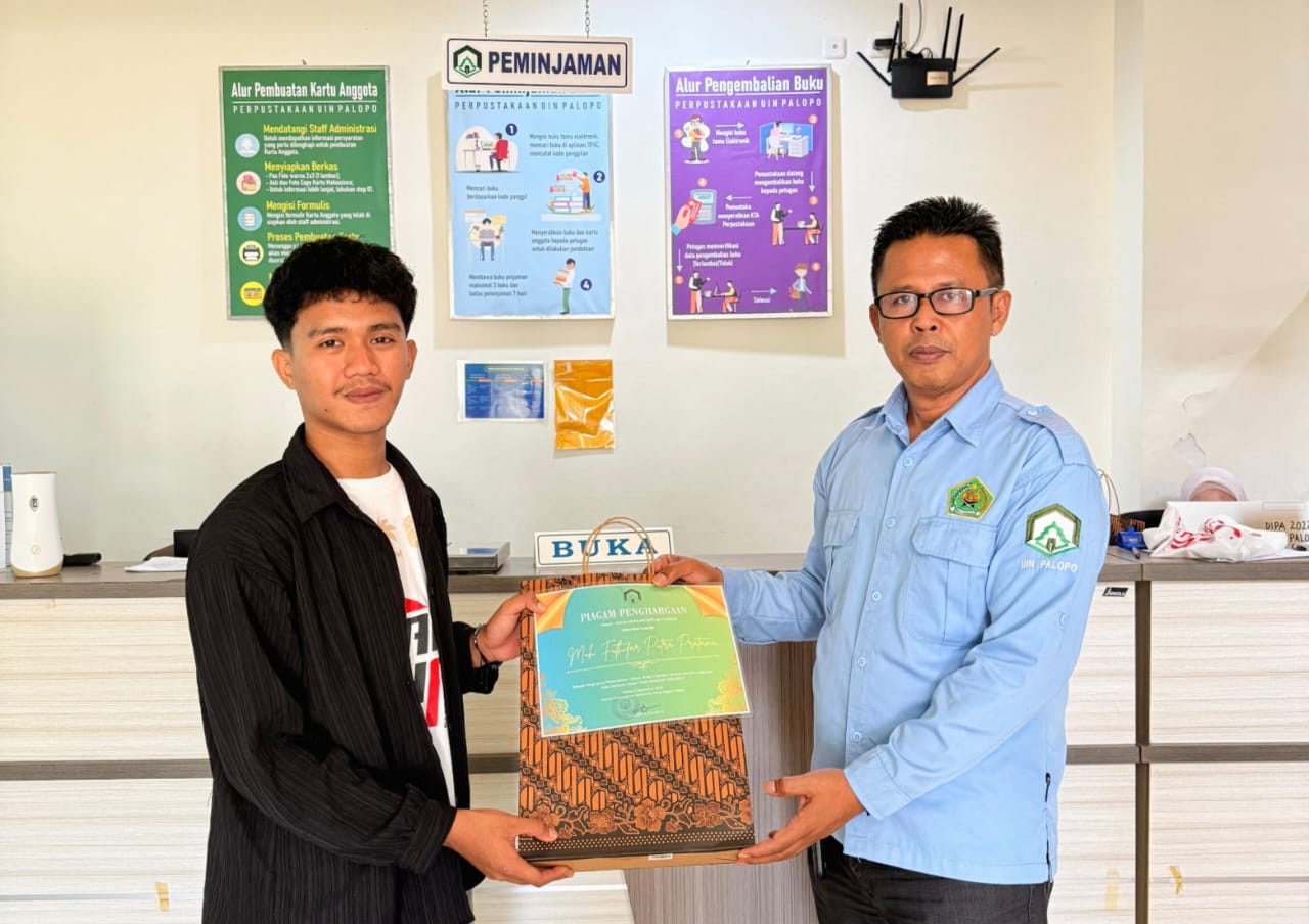 Rajin ke Perpustakaan, Tiga Mahasiswa UIN Palopo Ini Terima Reward