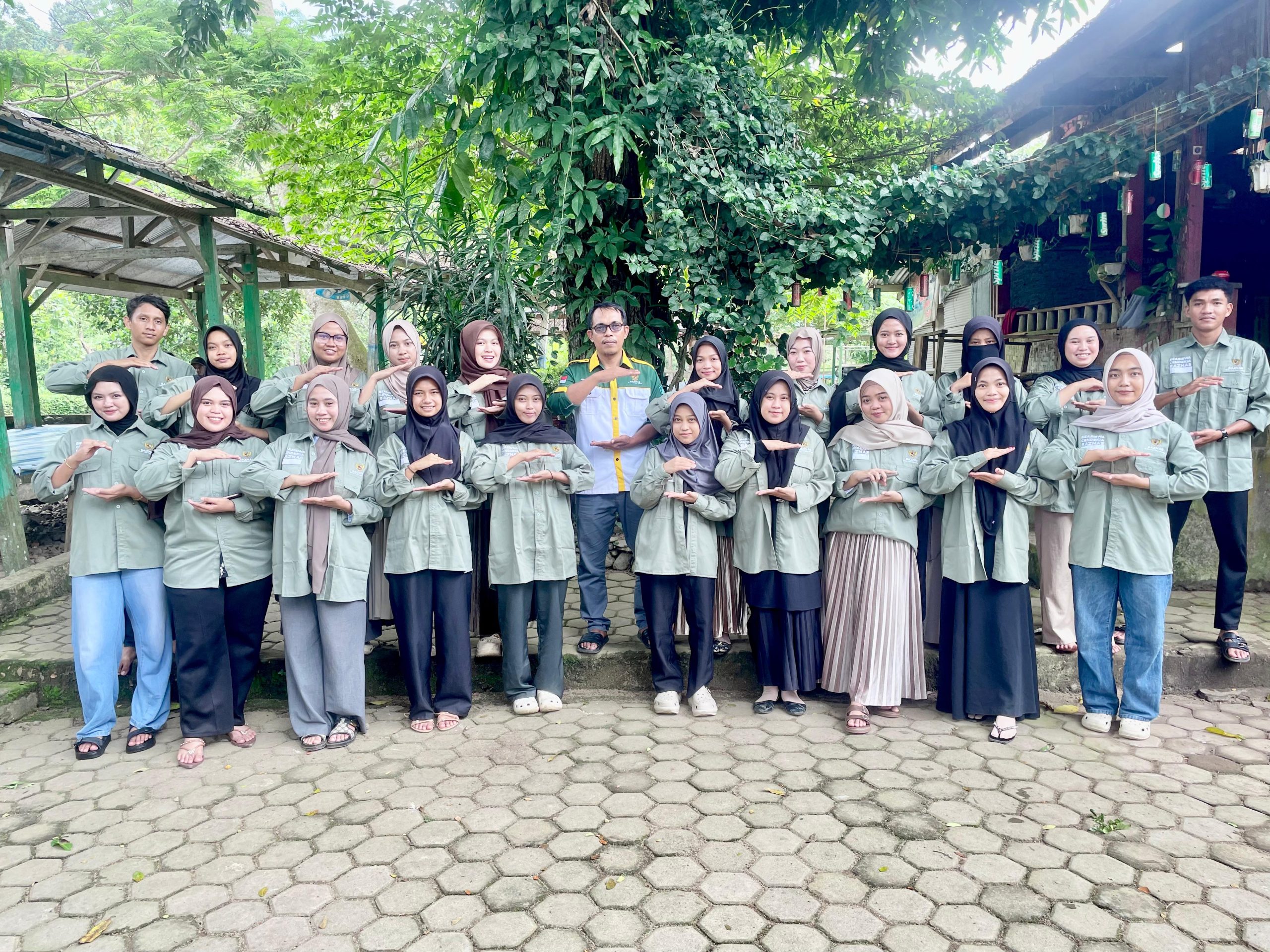 Mentoring Penerima BCB UIN Palopo, Kaji Materi Tematik Hingga Aksi Bersih Sampah