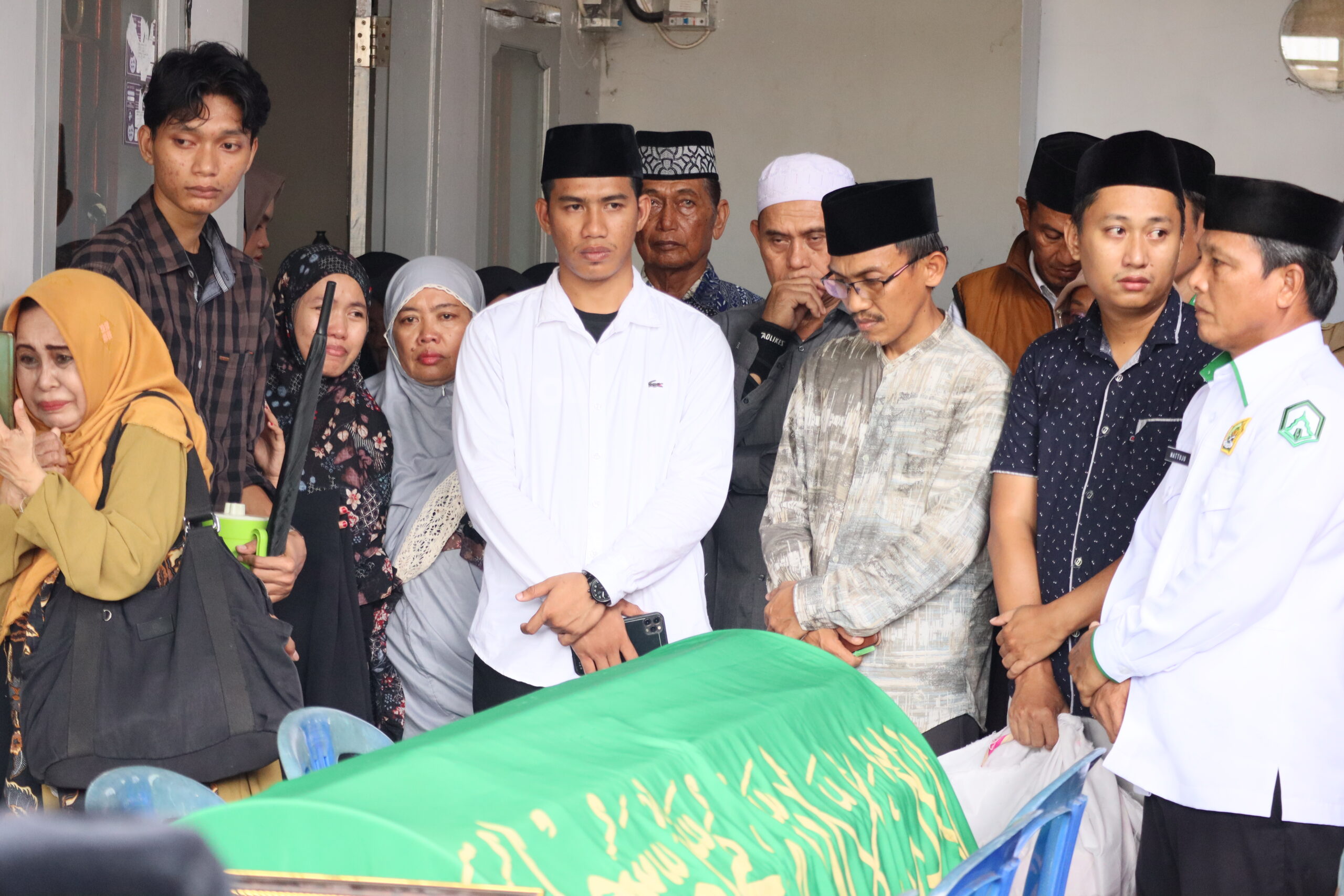 UIN Palopo Lepas Secara Sipil Jenazah Prof Hamzah, Sivitas Akademika Beri Penghormatan Terakhir