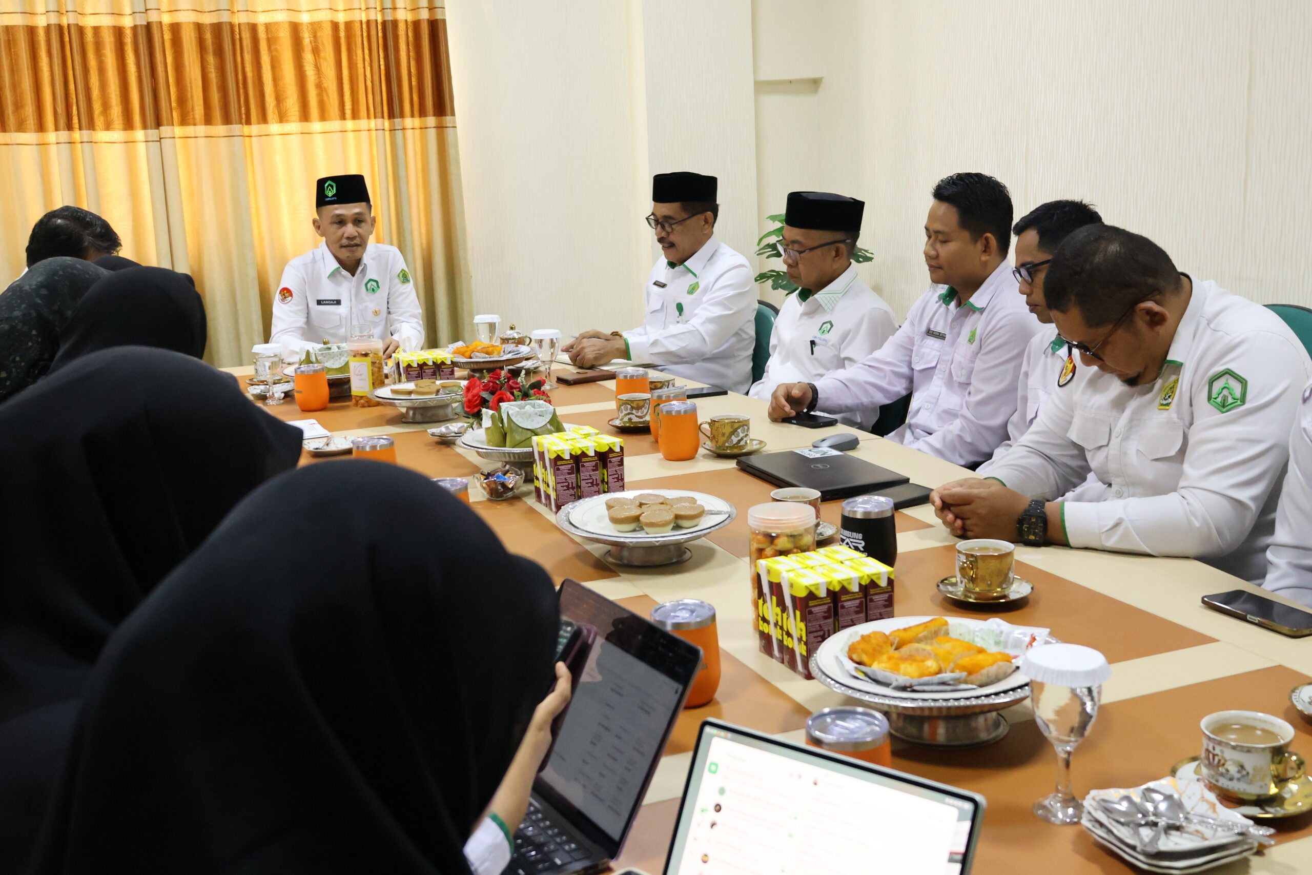 Kunjungi FEBI, Rektor UIN Palopo Dorong Implementasi Smart and Green Campus