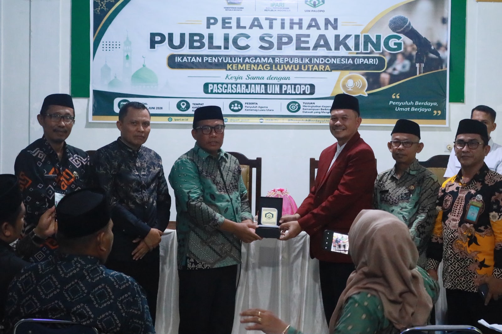 Kolaborasi Pascasarjana UIN Palopo-IPARI Lutra Tingkatkan Kemampuan Komunikasi Penyuluh Agama
