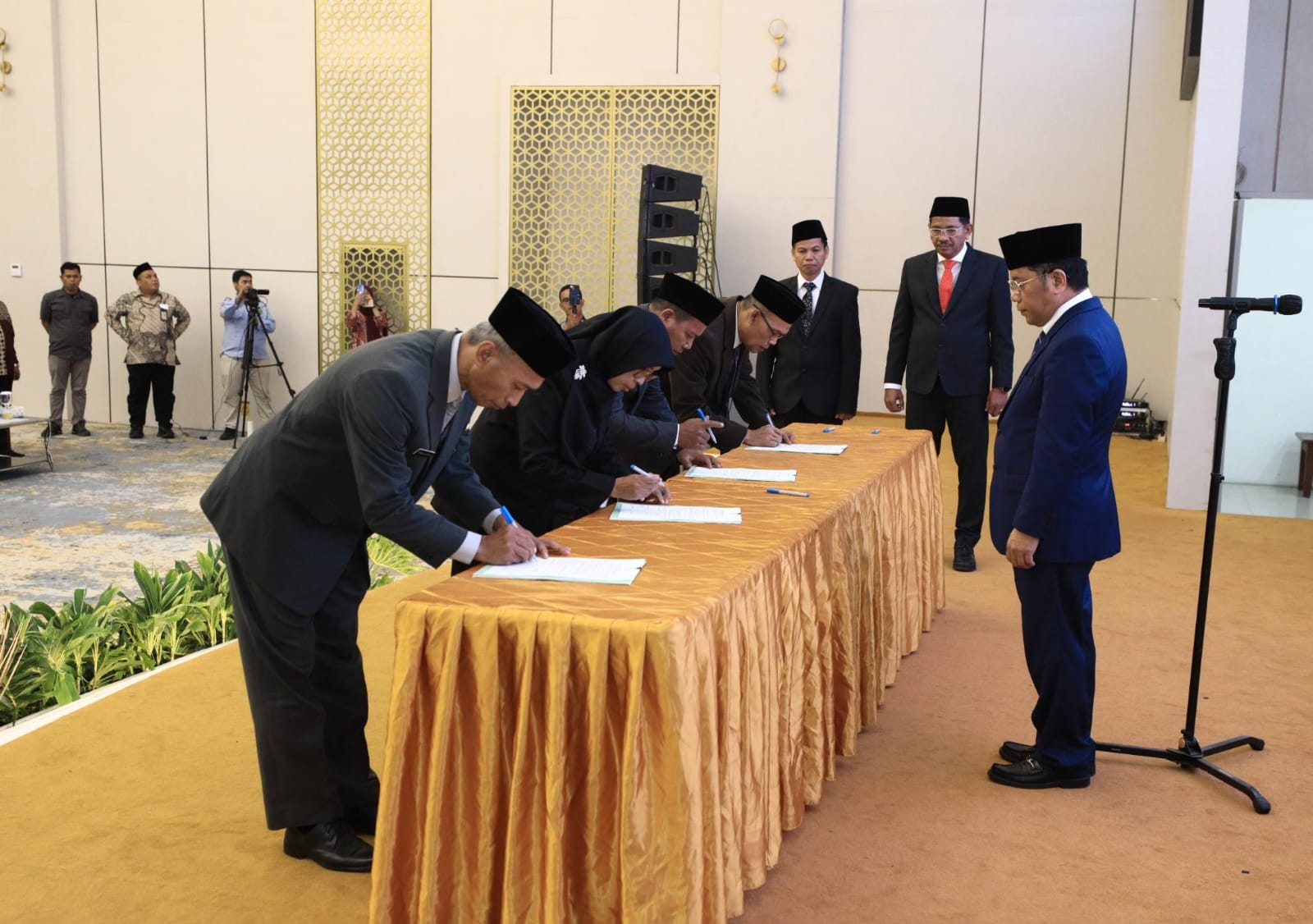 Dua Alumni UIN Palopo Masuk Daftar 15 Kepala KUA Perempuan Pertama di Indonesia