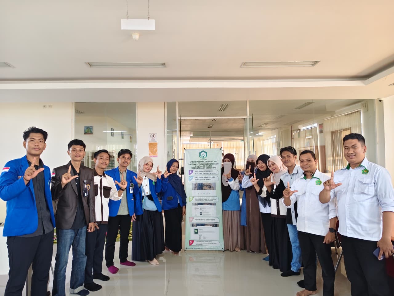 Mahasiswa IAIN Bone Kunjungi UPA Perpustakaan UIN Palopo, Pelajari Tata Kelola Perpustakaan Modern
