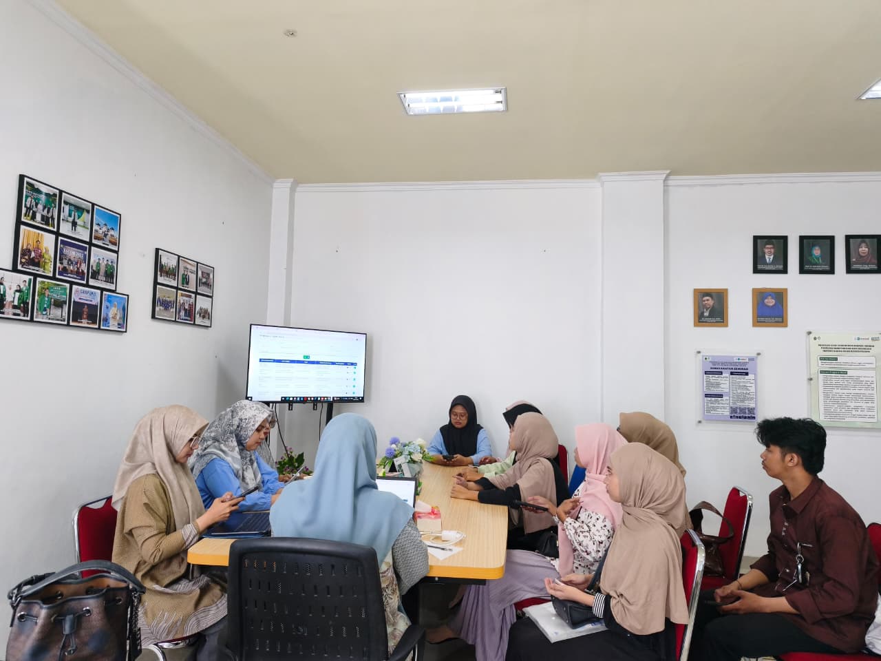 Prodi PBI UIN Palopo Bekali Mahasiswa Pengelolaan Bimbingan Tugas Akhir melalui Platform SEVIMA