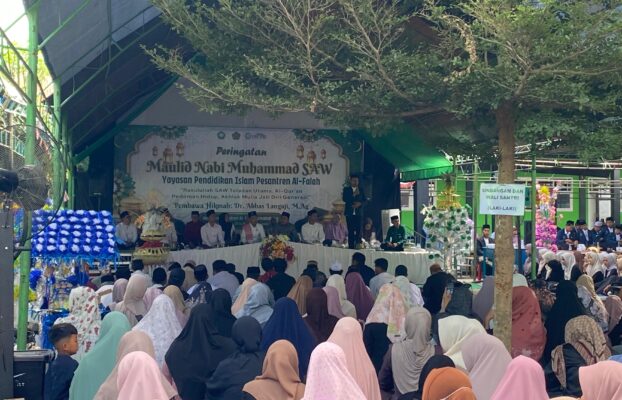 Rektor UIN Palopo: Cinta Rasul Dibuktikan dengan Shalawat dan Keteladanan