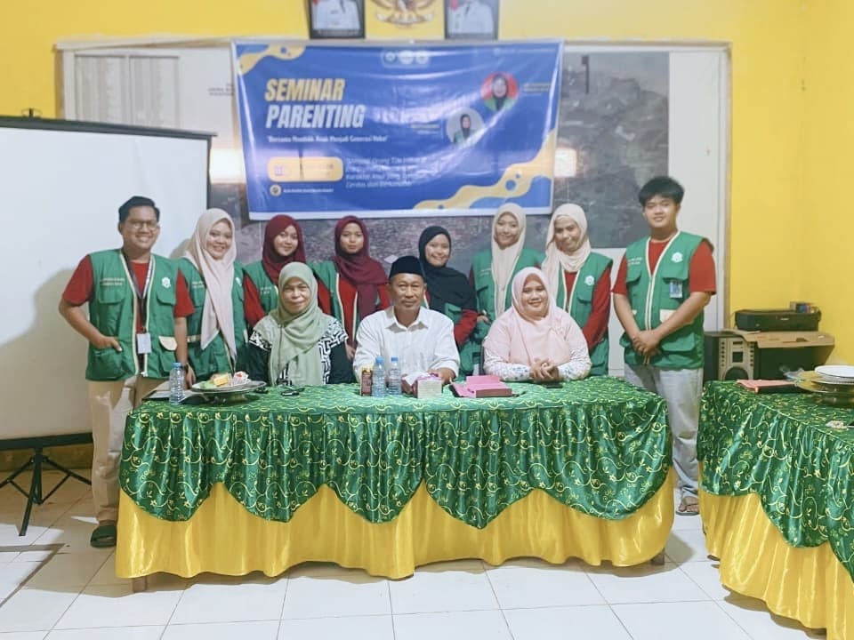 Bekali Orang Tua di Era Digital, KKN UIN Palopo Posko 22 Gelar Seminar Parenting