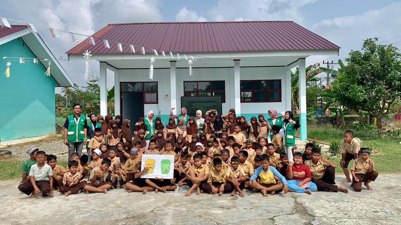 Tingkatkan Kepedulian Lingkungan, Mahasiswa KKN 54 UIN Palopo Gelar Program SEPEDA